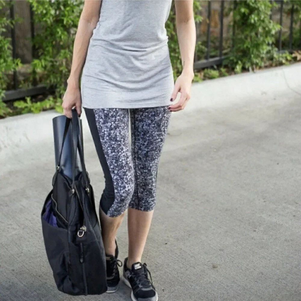 Athleta Ditsy Stripe Balance Capri Legging Flint Gray Medium